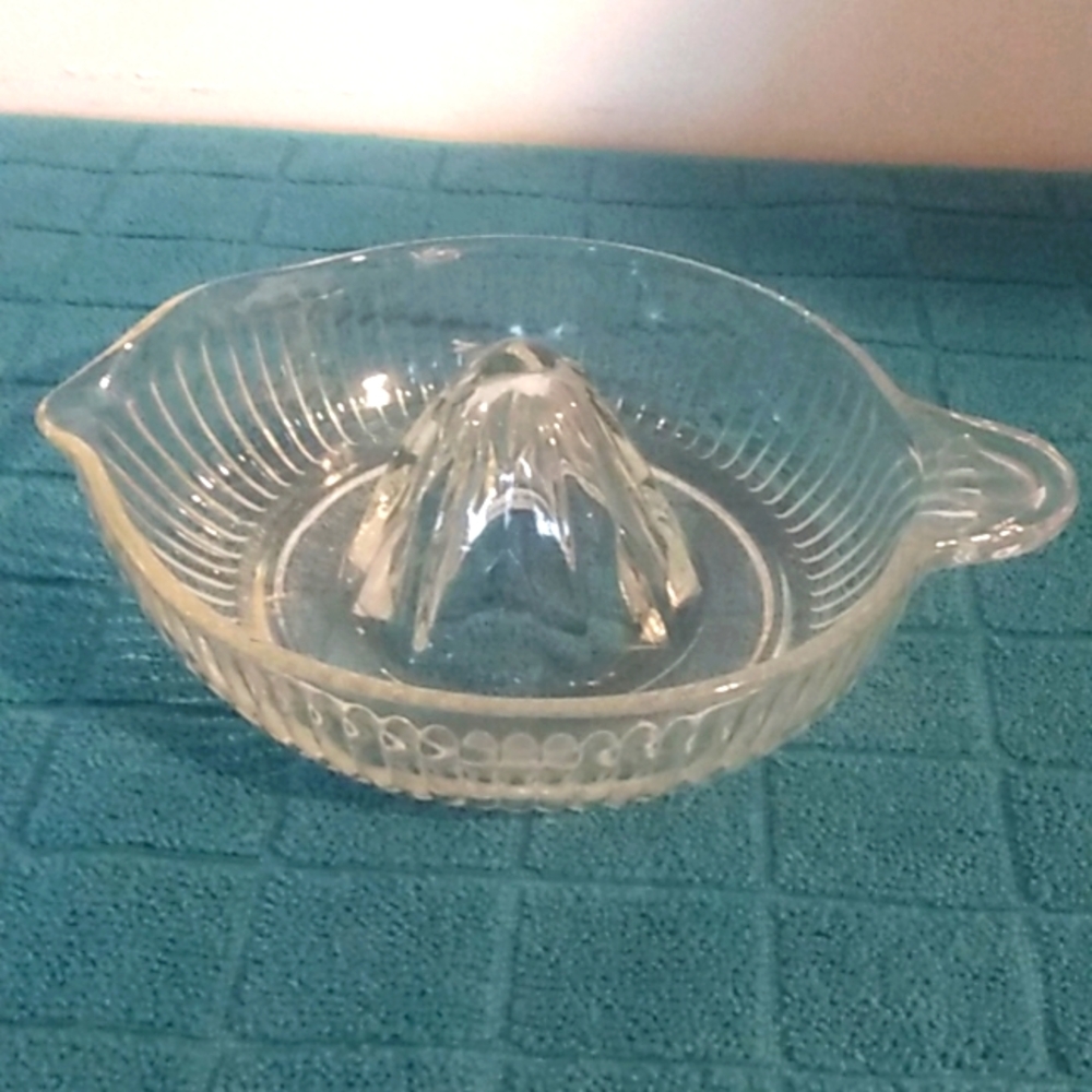 1950s Vintage Hand Juicer